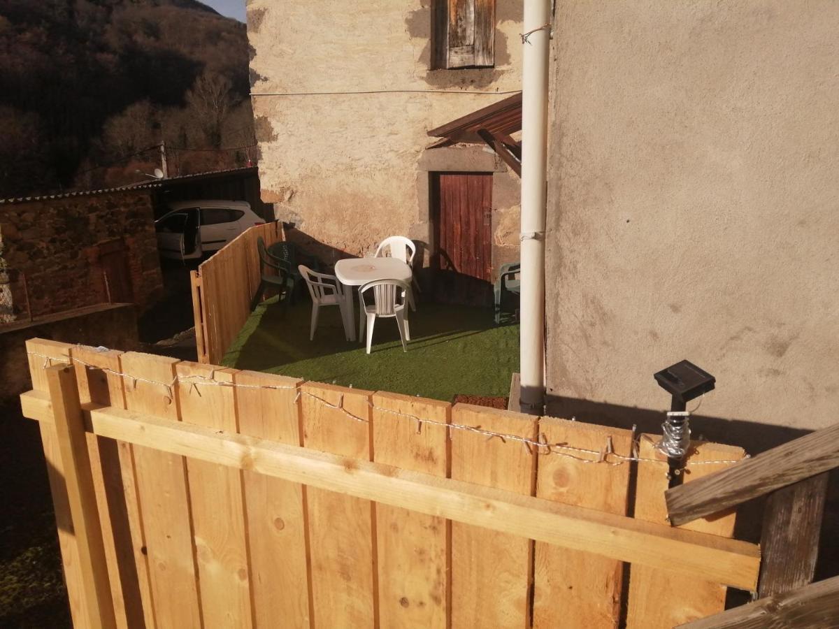 Les Granges Vila Saint-Nectaire Exterior foto